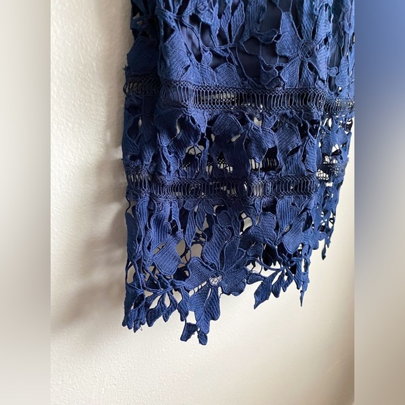 ASTR Navy Blue Floral Lace Sheath Dress Formal Wedding Cocktail Party Bodycon M - Picture 6 of 7